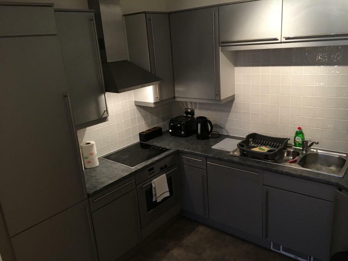 Stylish City Centre Apartment Cardiff Buitenkant foto