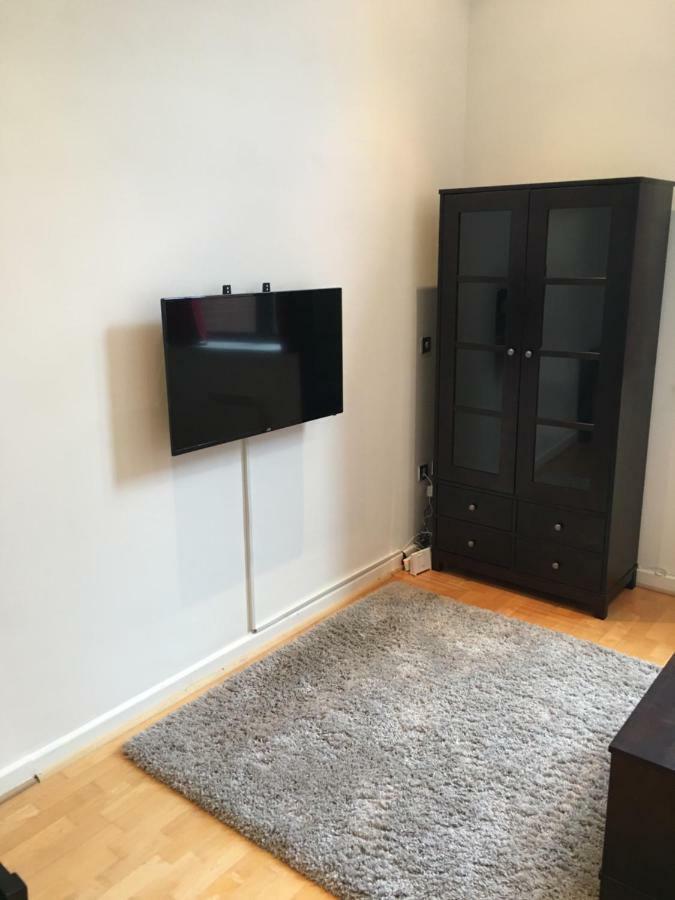 Stylish City Centre Apartment Cardiff Buitenkant foto